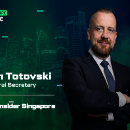 Boban Totovski, Secretary General of the IESF, presents at Esports Insider Singapore