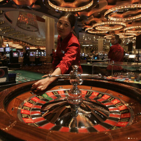 Macau Labour Association seeks to strengthen labour rights protection for casino employees